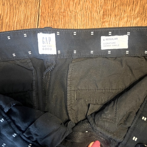 Gap Signature Skinny Ankle Pant Size 6 Black/White Smoothing Pockets - Picture 3 of 3